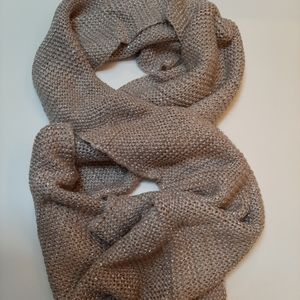 LaFiorentina Gold Knitted Infinity Scarf
